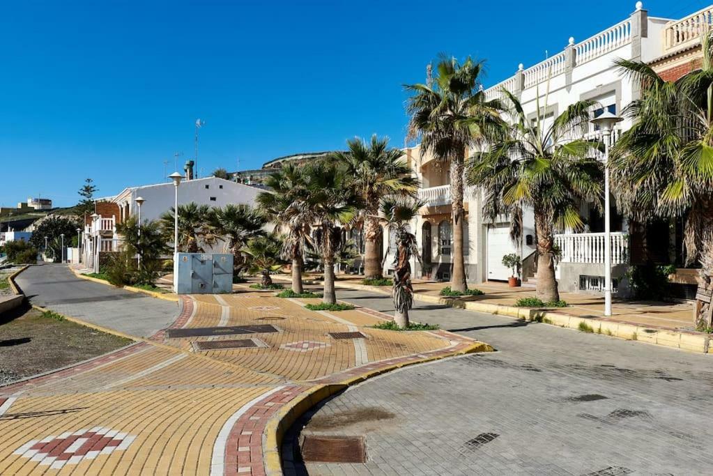 Casa De Sueno En La Playa Villa Adra Eksteriør billede
