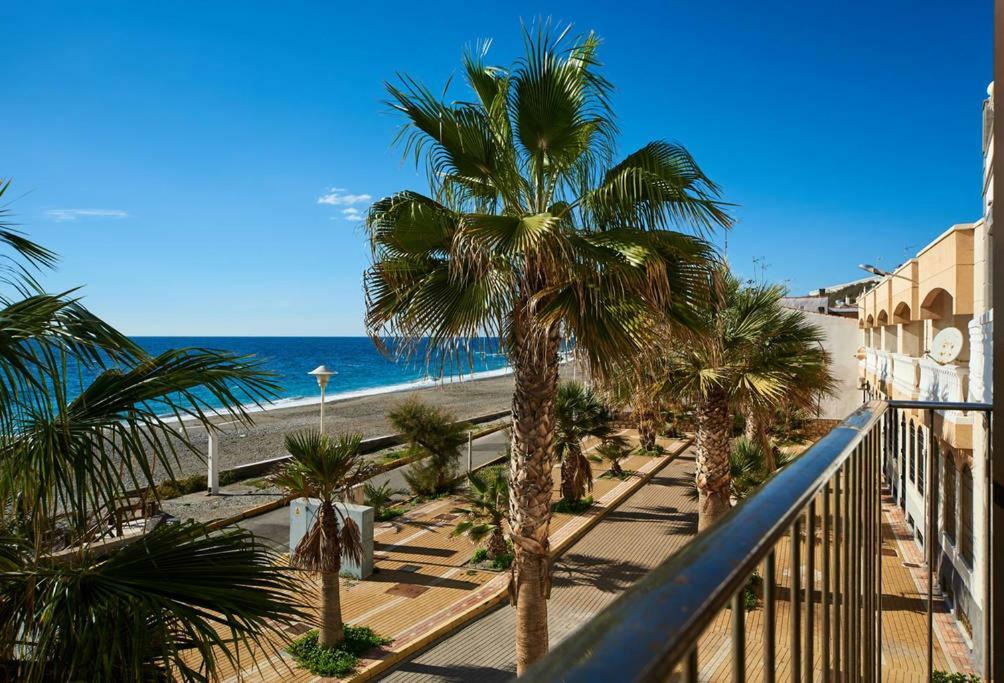 Casa De Sueno En La Playa Villa Adra Eksteriør billede